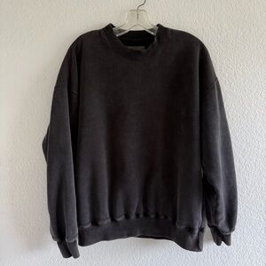 Abercrombie & Fitch Black Crewneck
